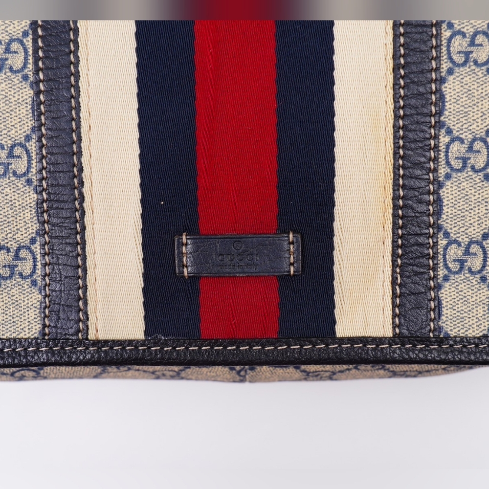 Gucci Beige and Black Messenger Bag - Picture 3 of 15